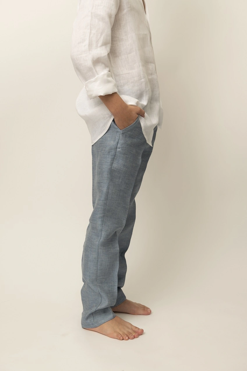 MODEL-ECOMM_0406_16